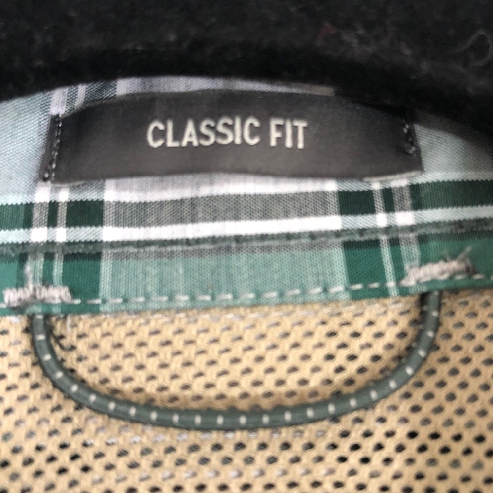 Eddie Bauer button down. Plaid classic fit TXL - Picture 9 of 12